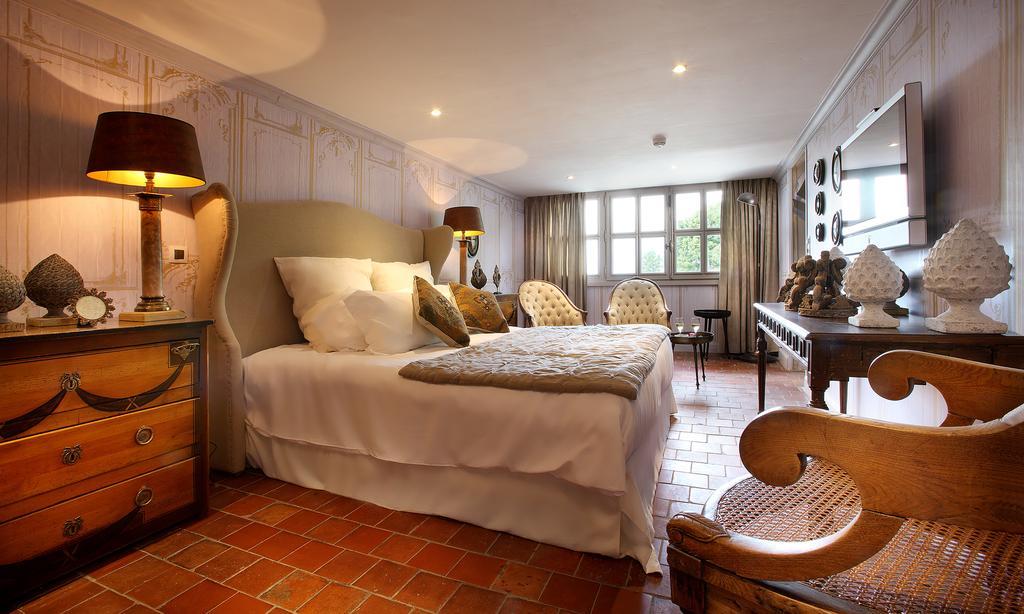 Les Saints Peres Hotel Montagnole Exterior foto